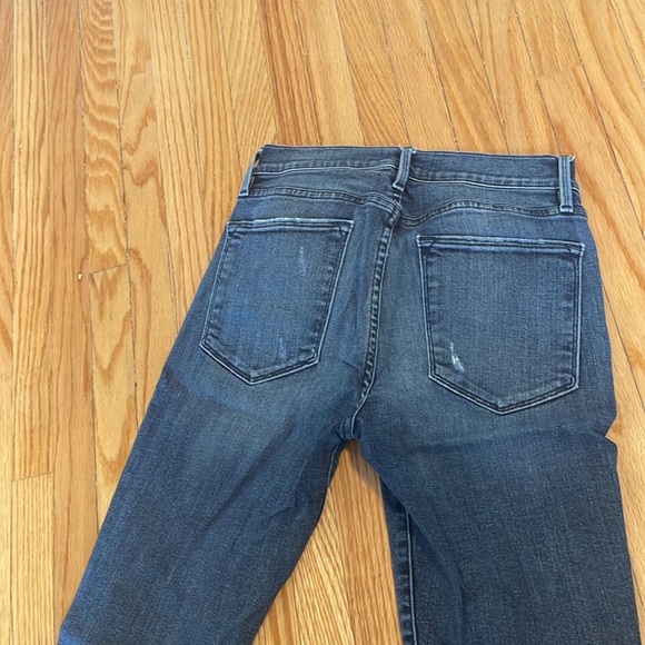 Frame Le High Skinny Jean with Rips size 26 - Picture 4 of 4